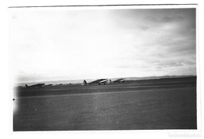 Militaria: 1938ca Fotografía guerra civil procedente Alemania soldado Legión Cóndor Escuadrilla aviones He-111